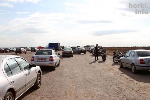 Скоростное маневрирование в Горках: море машин и людей