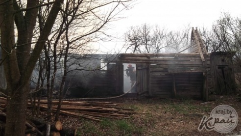 ФОТОФАКТ: В деревне Савино на Вилейщине 26 апреля горела постройка