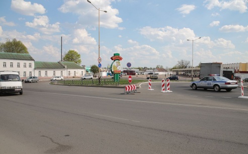 В Барановичах движение транспорта с улицы Фроленкова на мост пустили по новому маршруту