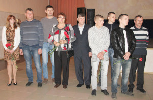 «Трудом велик и славен человек!» Под таким названием в МКЦ «Юность» в Костюковичах прошло районное мероприятие, посвященное празднику труда (+ фото)