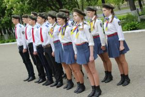 Дубровно наступает на пятки