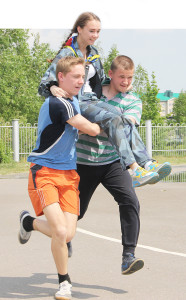 На минувшей неделе в Костюковичах прошел районный слет юных спасателей-пожарных (+ фото)