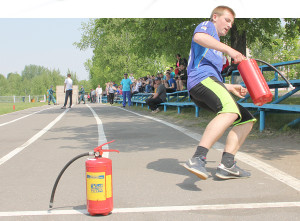 На минувшей неделе в Костюковичах прошел районный слет юных спасателей-пожарных (+ фото)