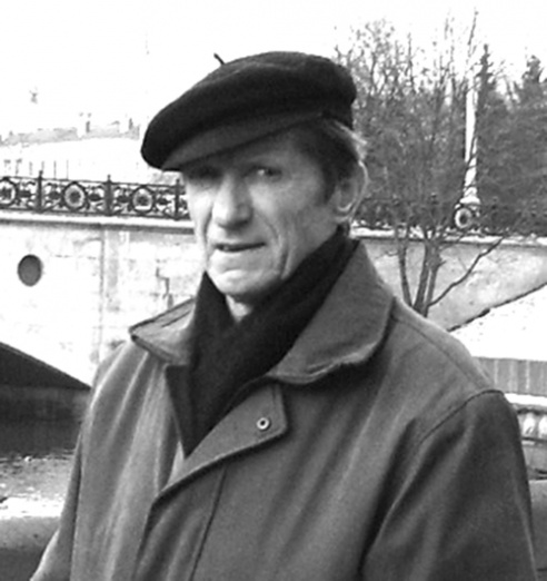 Попало детство под бомбёжку