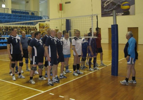 Ветераны волейбола провели турнир в Барановичах