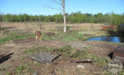 Житель Вилейки организовал подземный мини-завод по производству самогона (ФОТО)