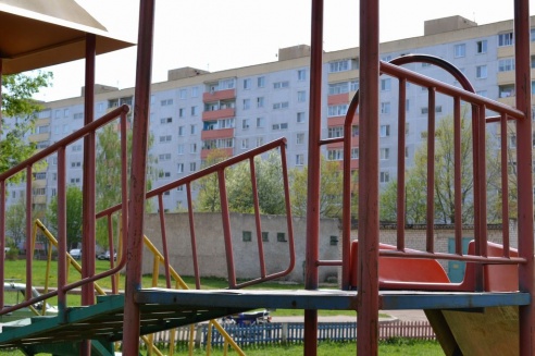 Опасные детские площадки в Горках