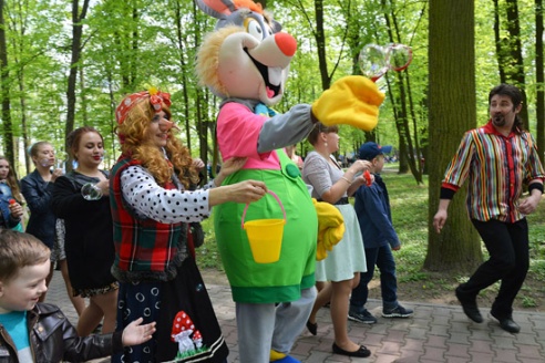 Кобринский парк им. Суворова начал летний сезон