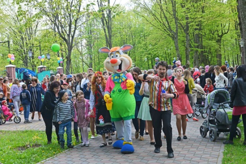 Кобринский парк им. Суворова начал летний сезон