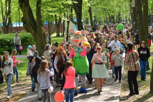 Кобринский парк им. Суворова начал летний сезон