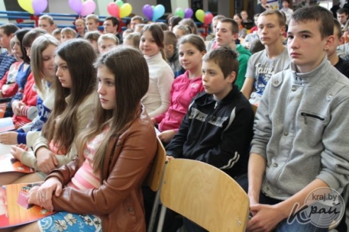 Поиск пострадавших в задымленном помещении и тушение пожара – «Один день со спасателями» в Вилейском районе (ФОТО)