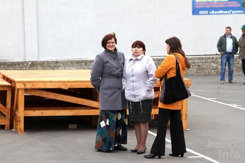 В Горках граффитисты разрисовали стену в честь Победы