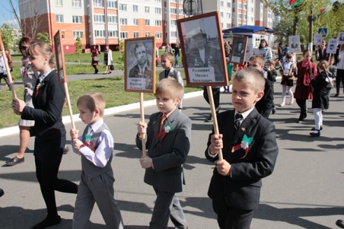 АКЦЫЯ «БЕССМЯРОТНЫ ПОЛК» (8 мая 2015 года, г. Ганцавічы, фотарэпартаж)