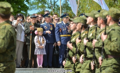 Волнующие мгновения празднования юбилея Победы в Бобруйске: ФОТОРЕПОРТАЖ