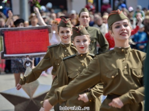 Волнующие мгновения празднования юбилея Победы в Бобруйске: ФОТОРЕПОРТАЖ