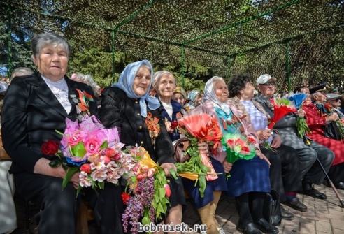 Волнующие мгновения празднования юбилея Победы в Бобруйске: ФОТОРЕПОРТАЖ