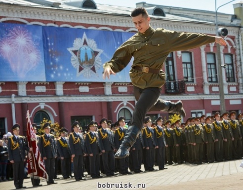 Волнующие мгновения празднования юбилея Победы в Бобруйске: ФОТОРЕПОРТАЖ