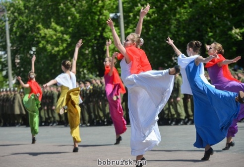 Волнующие мгновения празднования юбилея Победы в Бобруйске: ФОТОРЕПОРТАЖ
