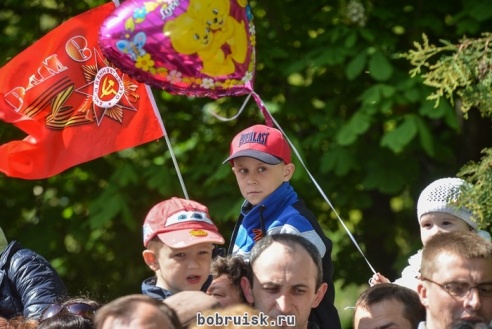 Волнующие мгновения празднования юбилея Победы в Бобруйске: ФОТОРЕПОРТАЖ