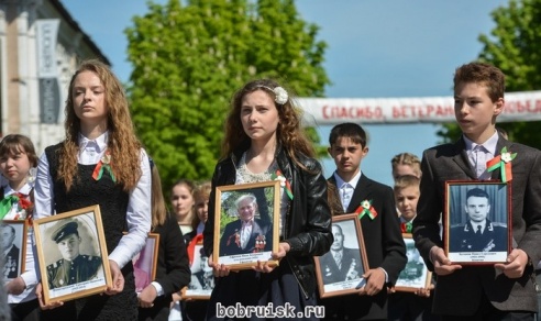 Волнующие мгновения празднования юбилея Победы в Бобруйске: ФОТОРЕПОРТАЖ