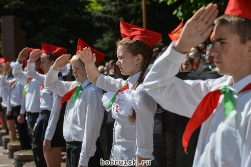 Волнующие мгновения празднования юбилея Победы в Бобруйске: ФОТОРЕПОРТАЖ
