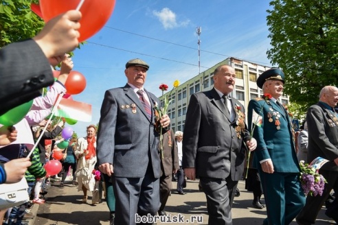 Волнующие мгновения празднования юбилея Победы в Бобруйске: ФОТОРЕПОРТАЖ