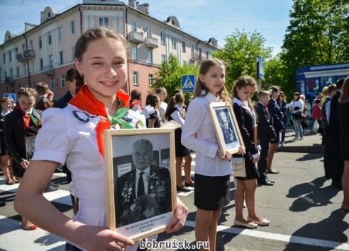Волнующие мгновения празднования юбилея Победы в Бобруйске: ФОТОРЕПОРТАЖ