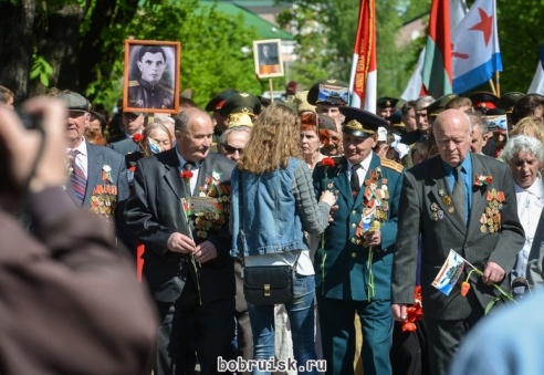 Волнующие мгновения празднования юбилея Победы в Бобруйске: ФОТОРЕПОРТАЖ