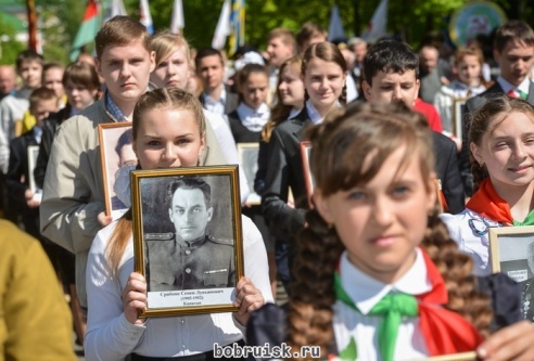 Волнующие мгновения празднования юбилея Победы в Бобруйске: ФОТОРЕПОРТАЖ