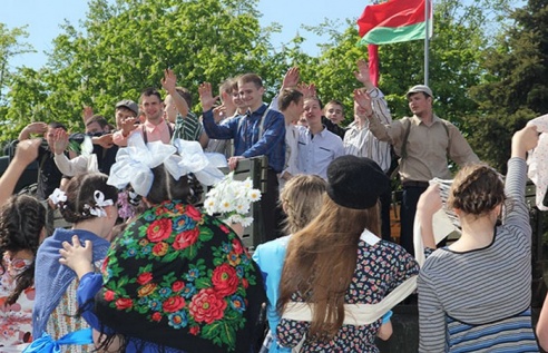 Волнующие мгновения празднования юбилея Победы в Бобруйске: ФОТОРЕПОРТАЖ