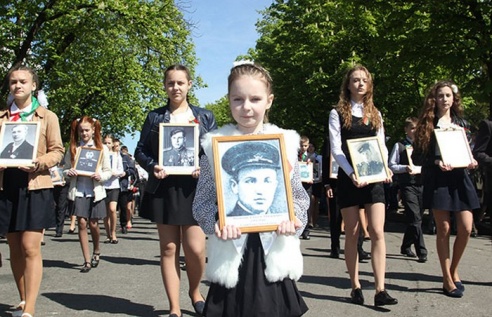 Волнующие мгновения празднования юбилея Победы в Бобруйске: ФОТОРЕПОРТАЖ