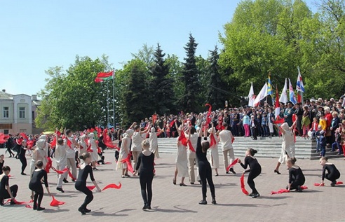 Волнующие мгновения празднования юбилея Победы в Бобруйске: ФОТОРЕПОРТАЖ