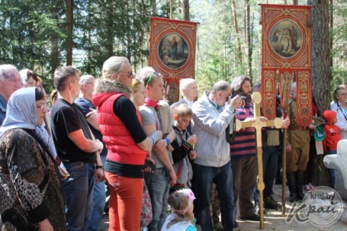 На праздновании 9 Мая в деревне Забродье Вилейского района Бориса Цитовича наградили двумя медалями (ФОТО)