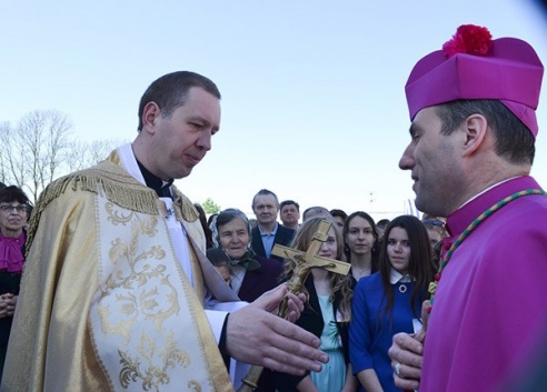 Глава Глубокского района извинился перед жителями Дерковщины за закрытие дороги