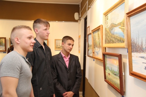 У Ашмянах адкрылася выстава “Гама натхнення”