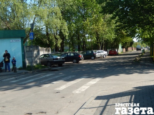 Брестская улица, названная в честь освободителя города, имеет вид всеми позабытой