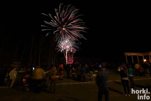 Салют в День Победы в Горках. Фоторепортаж