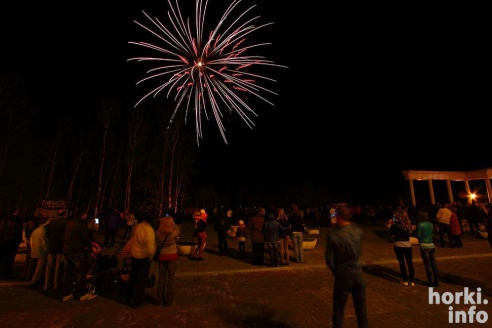 Салют в День Победы в Горках. Фоторепортаж