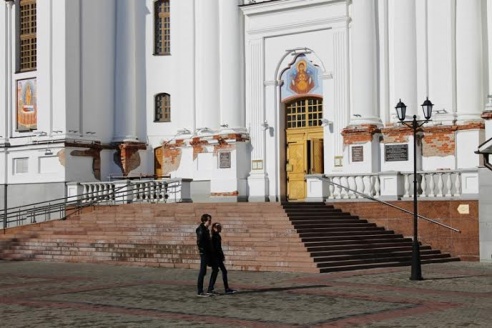 Фотофакт: В Витебске началась подготовка к очередному ремонту Свято-Успенского собора