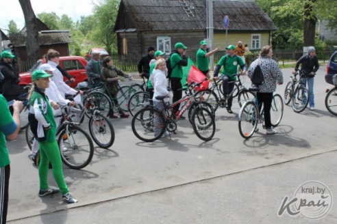 Более 20 километров преодолели участники экологического велопробега в Вилейке (ФОТО)