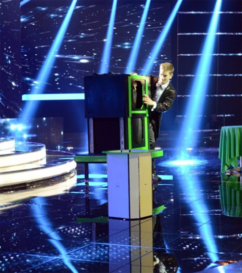14-летний жодинец стал самым юным участником фестиваля фокусников MAGIC SHOW