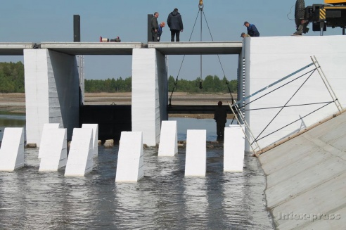 Под Барановичами начали заполнять водой водохранилище Мышанка