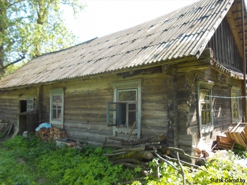 Пожар в нежилом доме в деревне Чаплицы: из-за неосторожности при курении погиб безработный