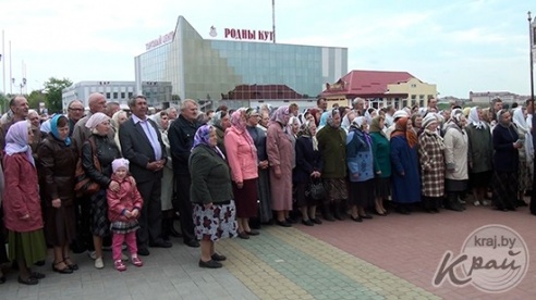 ФОТО- и ВИДЕОФАКТ: В Глубоком 21 мая открылась православная духовно-просветительская выставка-ярмарка «Радость Слова»