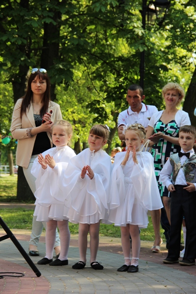 СВЯТА ДЗЯЦІНСТВА Ў ГАНЦАВІЧАХ (фотарэпартаж)