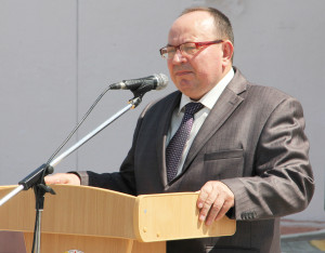 Сегодня в Костюковичах прошла церемония открытия памятной доски Басу Степану Ивановичу (+ фото)