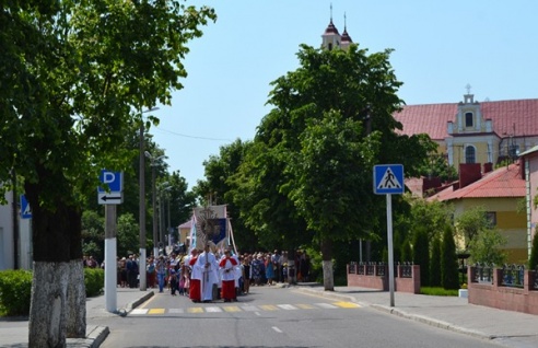 Глыбоцкіх святароў – пробашча Мечыслава Янчышына і ксяндза Віктара Місевіча – пераводзяць у іншыя парафіі (ФОТА)