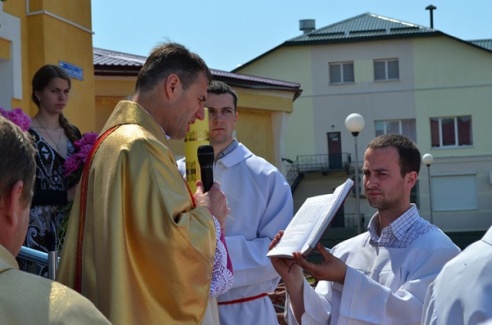 Глыбоцкіх святароў – пробашча Мечыслава Янчышына і ксяндза Віктара Місевіча – пераводзяць у іншыя парафіі (ФОТА)