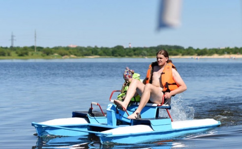 В первый день лета в Советском районе открыли новый пляж (фото)