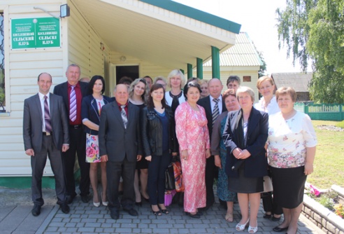 Кобринский отдел ЗАГС проводит выездные семинары на базе сельсоветов района.